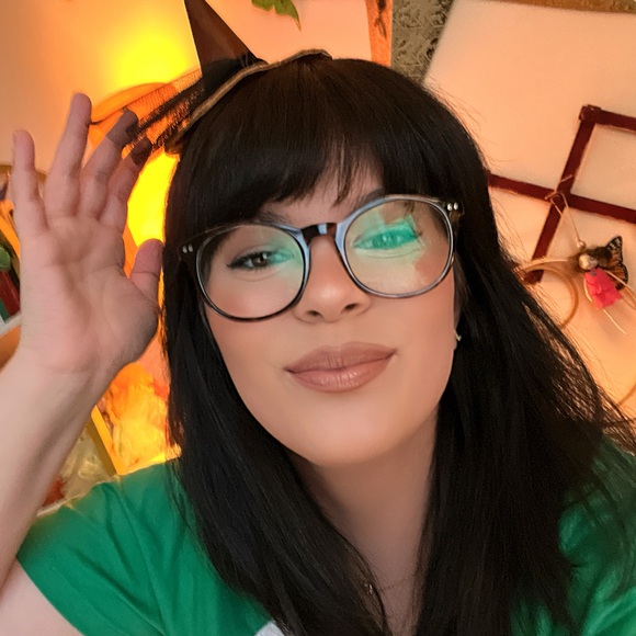 Meet your Posher, Catherine - Picture 3 of 3